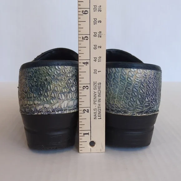 Sanita Reptile Embossed Leather Slip On Clogs EU 39 Blue Green - Picture 15 of 16